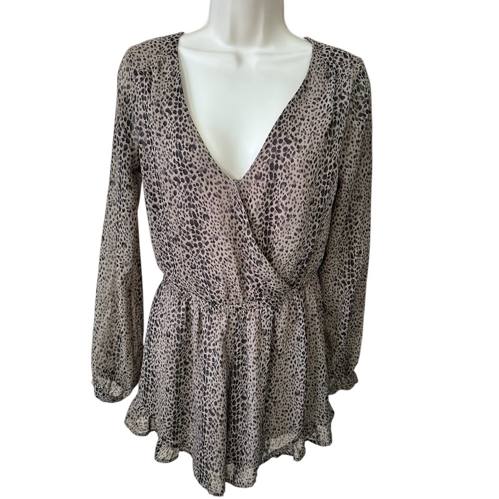 ASTR Leopard Print Romper Sz S Long Sleeve Ruffled Hem Flirty Lightweight Sexy